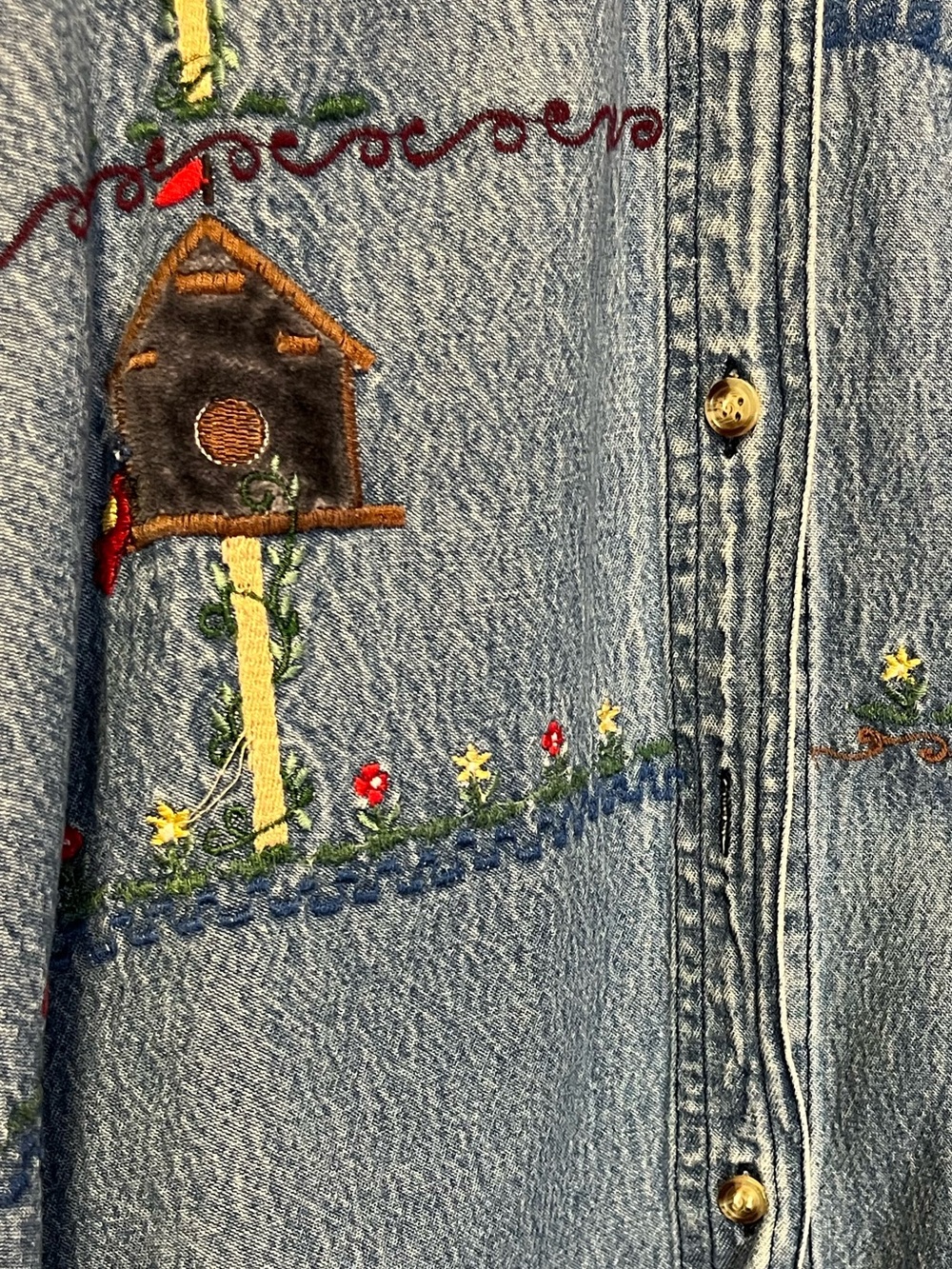 Vintage Birdhouse Embroidered Denim Shirt Large Cottagecore Prairie Garden Art - Picture 7 of 11